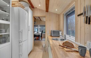 Réfrigérateur, four, plaque de cuisson, lave-vaisselle