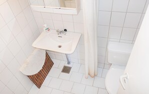Shower - 1 bedroom nice apartment in Svaneke (Svaneke)