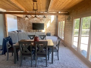 Dining - Gorgeous 3 story lake Texoma home on the water ! (Kingston)