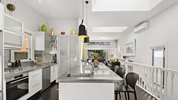 Casa, 4 habitaciones | Cocina privada