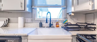 804 Vestavia · ⫷Urban Retreat⫞ Dual Master / Fiber WIFI Home