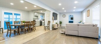 804 Vestavia · ⫷Urban Retreat⫸ Dual Master / Fiber WIFI Home