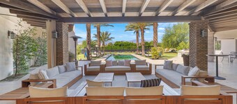 Private Retreat & Event Estate with 7 en-suites