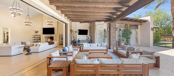 Private Retreat & Event Estate with 7 en-suites