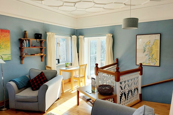 TV, fireplace, stereo