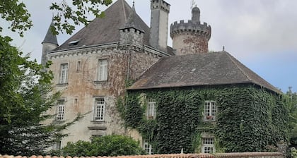 Cozy Chalet Retreat in Champs-Romain