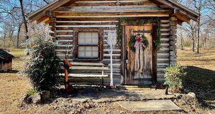 Little Dreamer log cabin