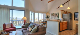 Rock Pond Condo 71 - Cute end unit on Saddleback Mountain