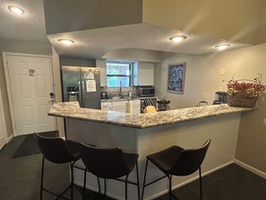 Fridge, microwave, oven, stovetop - The View!! (Branson)