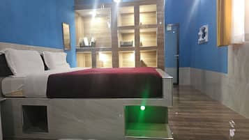 3 chambres, coffres-forts dans les chambres, fer et planche Ă repasser