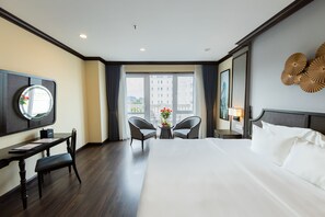 Grand Deluxe Double with Balcony | Minibar, in-room safe, desk, laptop workspace