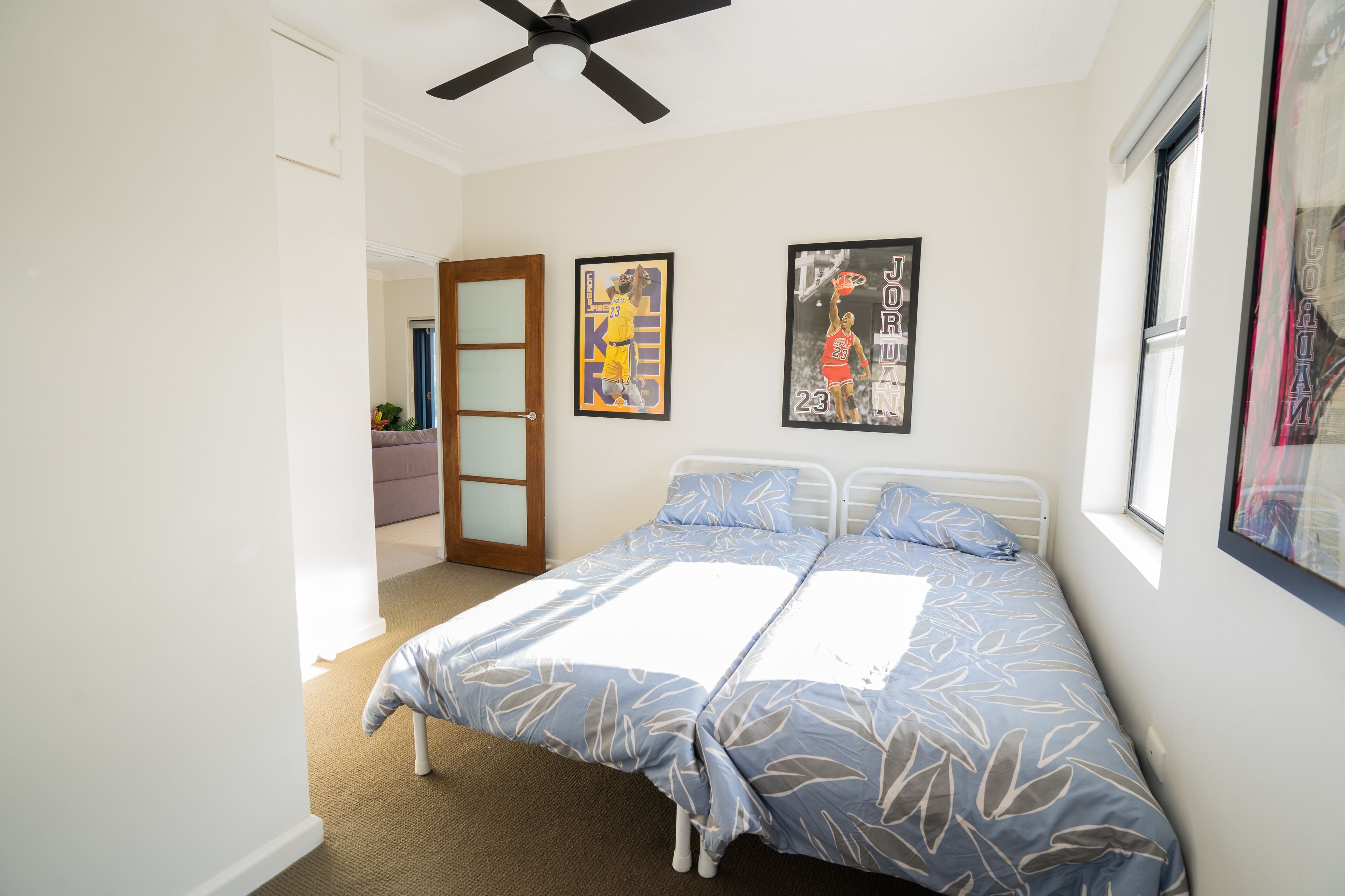 LUXURIOUS BEACH FRONT APARTMENT — image 6