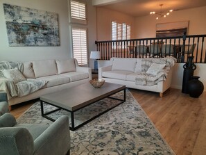 Smart-tv och eldstad