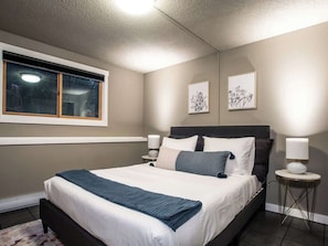 1 quarto, berço de viagem, Wi-Fi de cortesia, roupa de cama