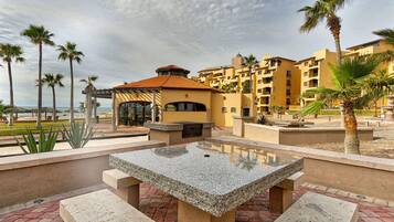 Kawasan BBQ/berkelah