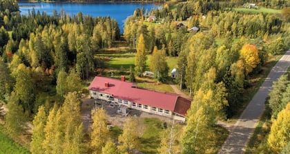 Countryside well-equipped renovated apartment with many activities. 30