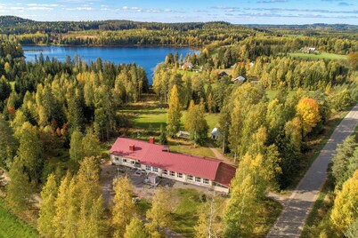 Countryside well-equipped renovated apartment with many activities. 30