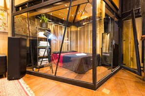 1 bedroom, WiFi - VILA MADALENA: PERFECT LOCATION, STYLISH APARTMENT (SP)