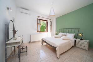 3 bedrooms, iron/ironing board, free WiFi - Comfortable and quiet villa so close to Fiskardo harbor. (ΕΡΙΣΟΣ)