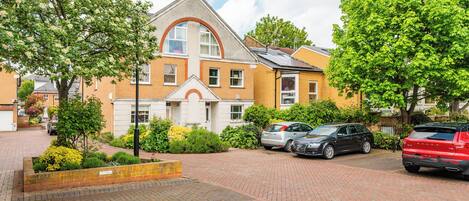 Apartment (1 Bedroom) | Front of property