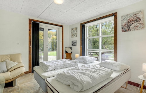 6 bedroom cozy home in Gudhjem