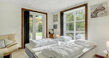 6 bedroom cozy home in Gudhjem