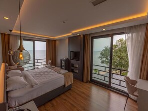 Superior Studio Suite | Premium bedding, down duvets, minibar, in-room safe