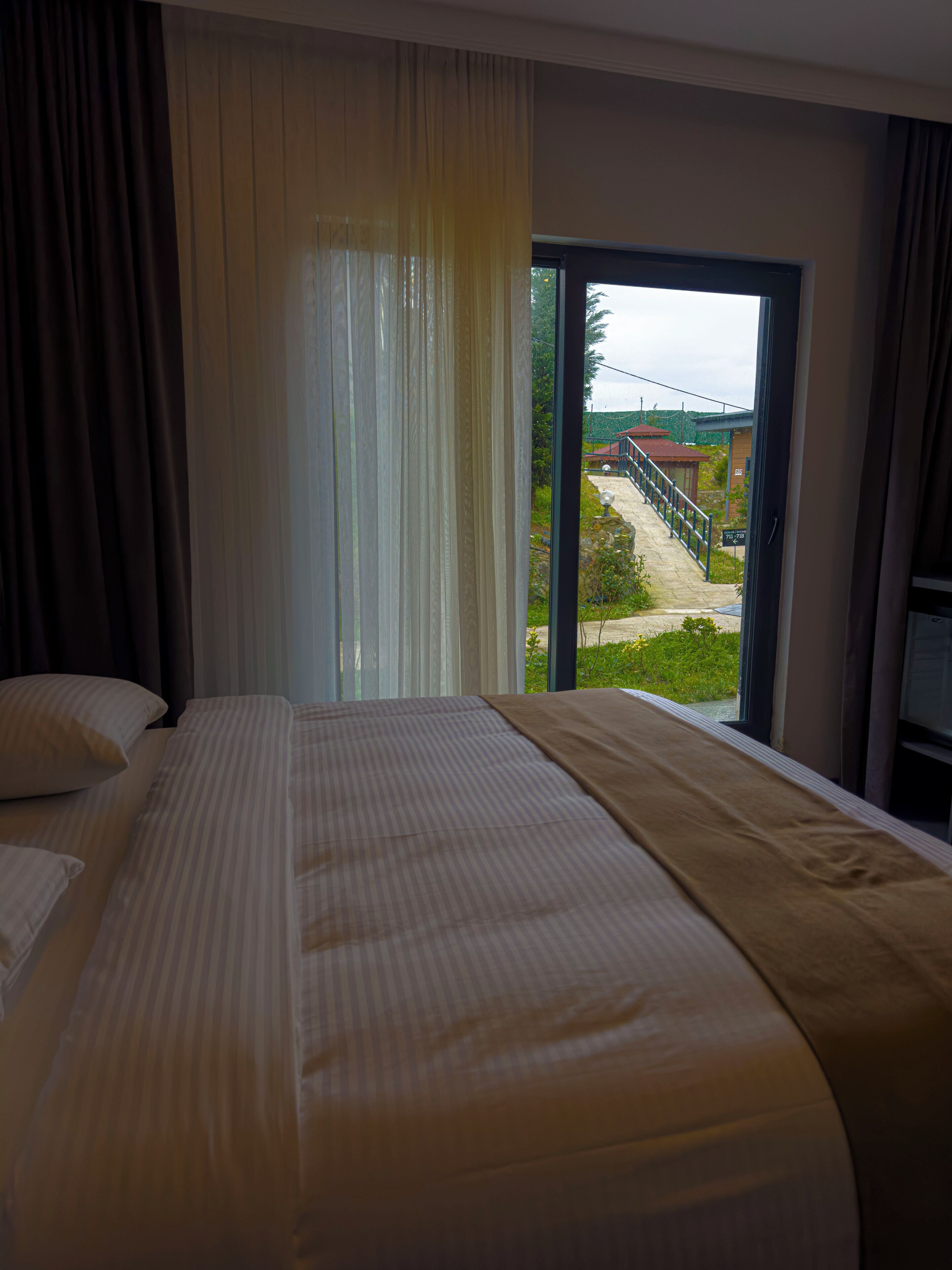 Basic Room | Premium bedding, down comforters, minibar, in-room safe