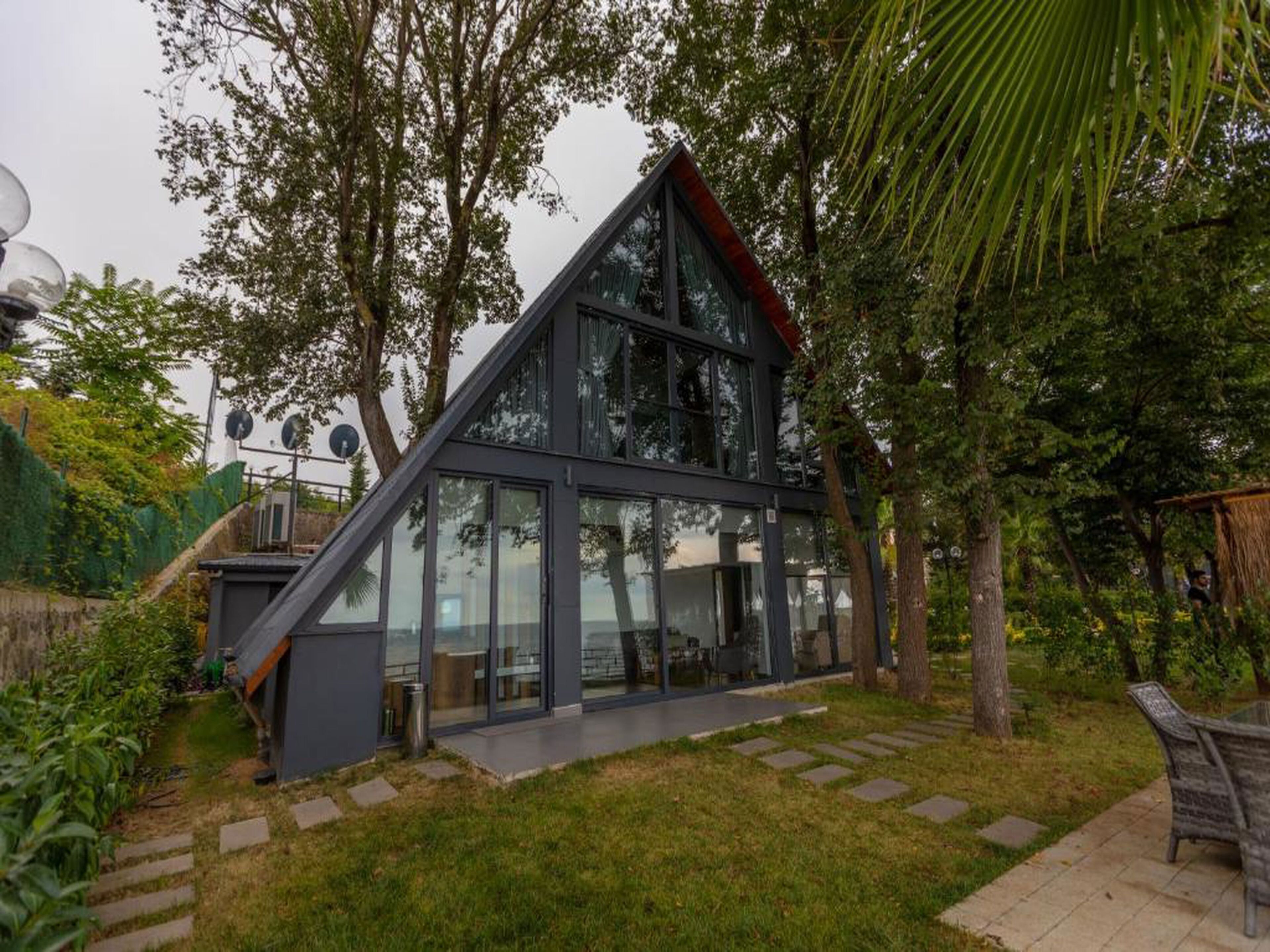 Villa familiar | Ropa de cama de alta calidad, edredones de plumas, minibar y caja fuerte