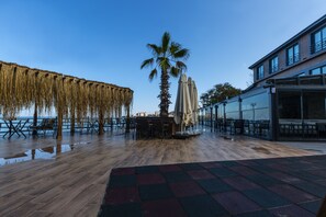 Zona de juegos infantil al aire libre