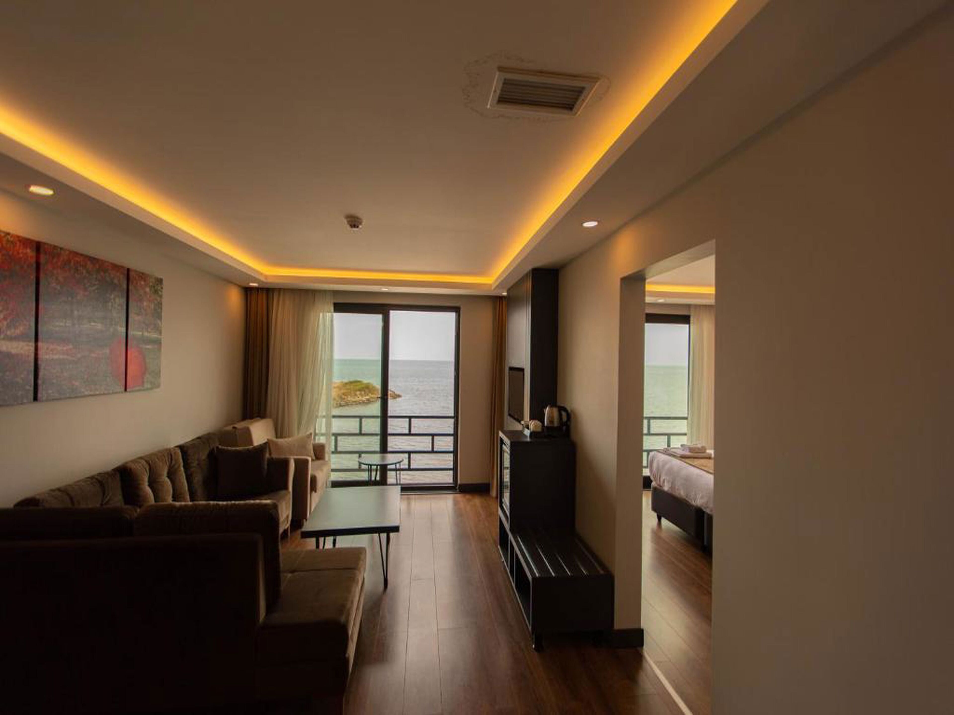 Suite estudio Grand | Ropa de cama de alta calidad, edredones de plumas, minibar y caja fuerte