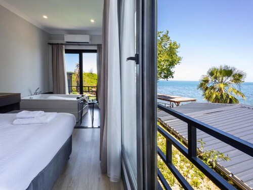 Santana Resort Hotel