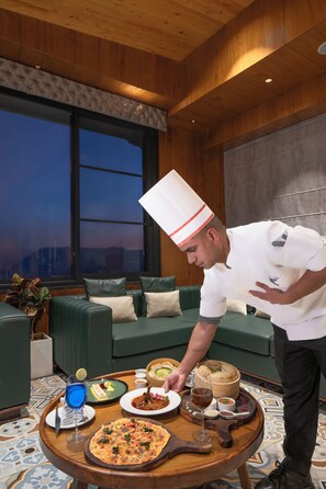 Food and drink - WelcomHeritage Elysium Resort & Spa (Shimla)