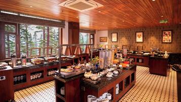 Breakfast buffet