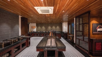 2 间餐厅,印度菜
