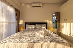 2 bedrooms, iron/ironing board, free WiFi, bed sheets - 2 Bedroom Villa Lily - short walk to beach (Koh Samui)