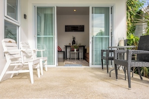 Outdoor dining - 2 Bedroom Villa Lily - short walk to beach (Koh Samui)