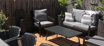 BRIGHT TOWNHOUSE, WALK EVERYWHERE