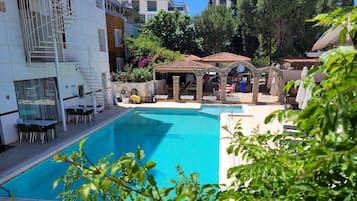 Seasonal outdoor pool