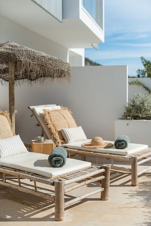 1 habitación, sábanas de algodón egipcio y ropa de cama de alta calidad . The Olive Boutique Suites and Spa