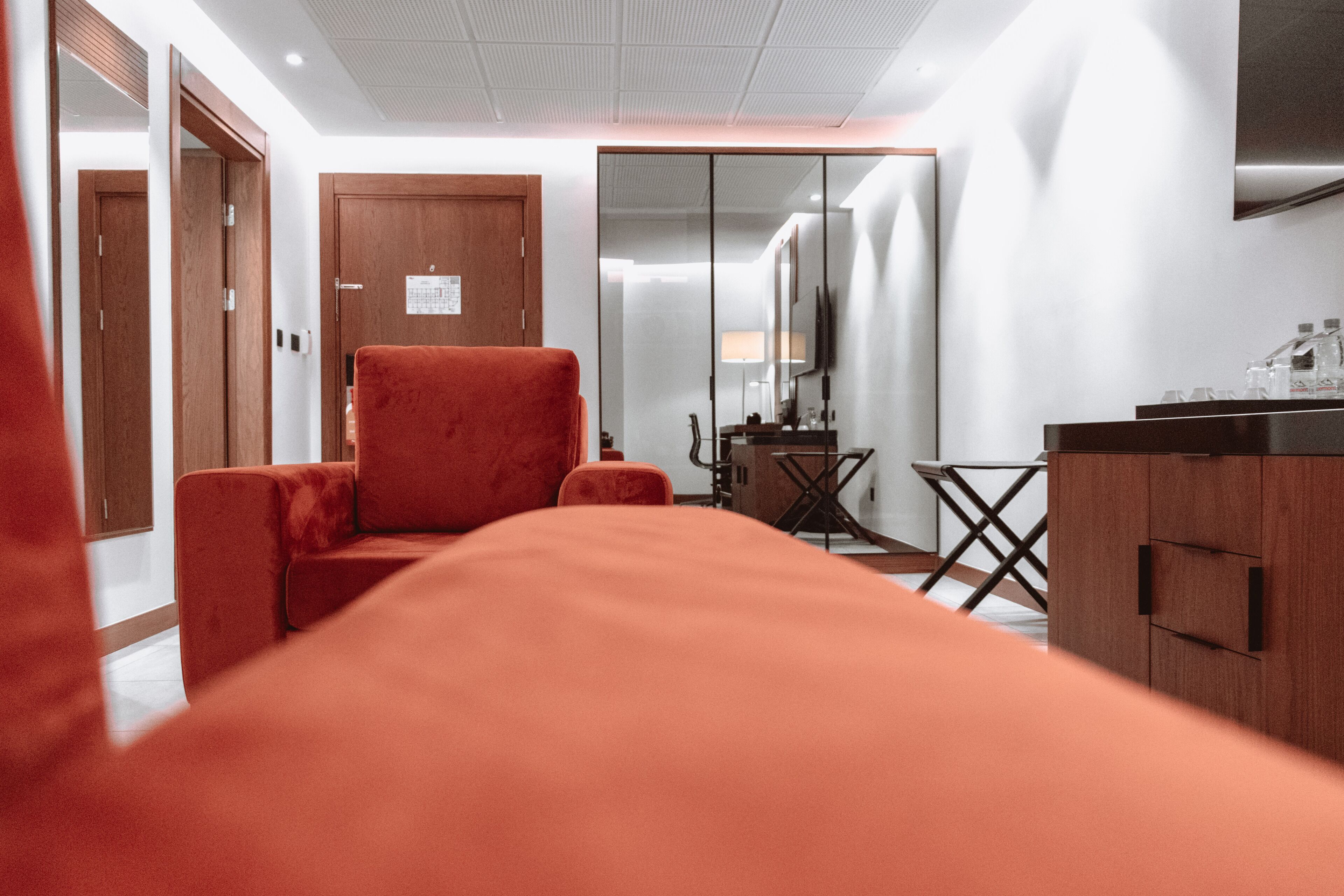 deluxe room, 1 king bed, non smoking, city view | living area | 55-inch led tv with satellite channels, tv, offices