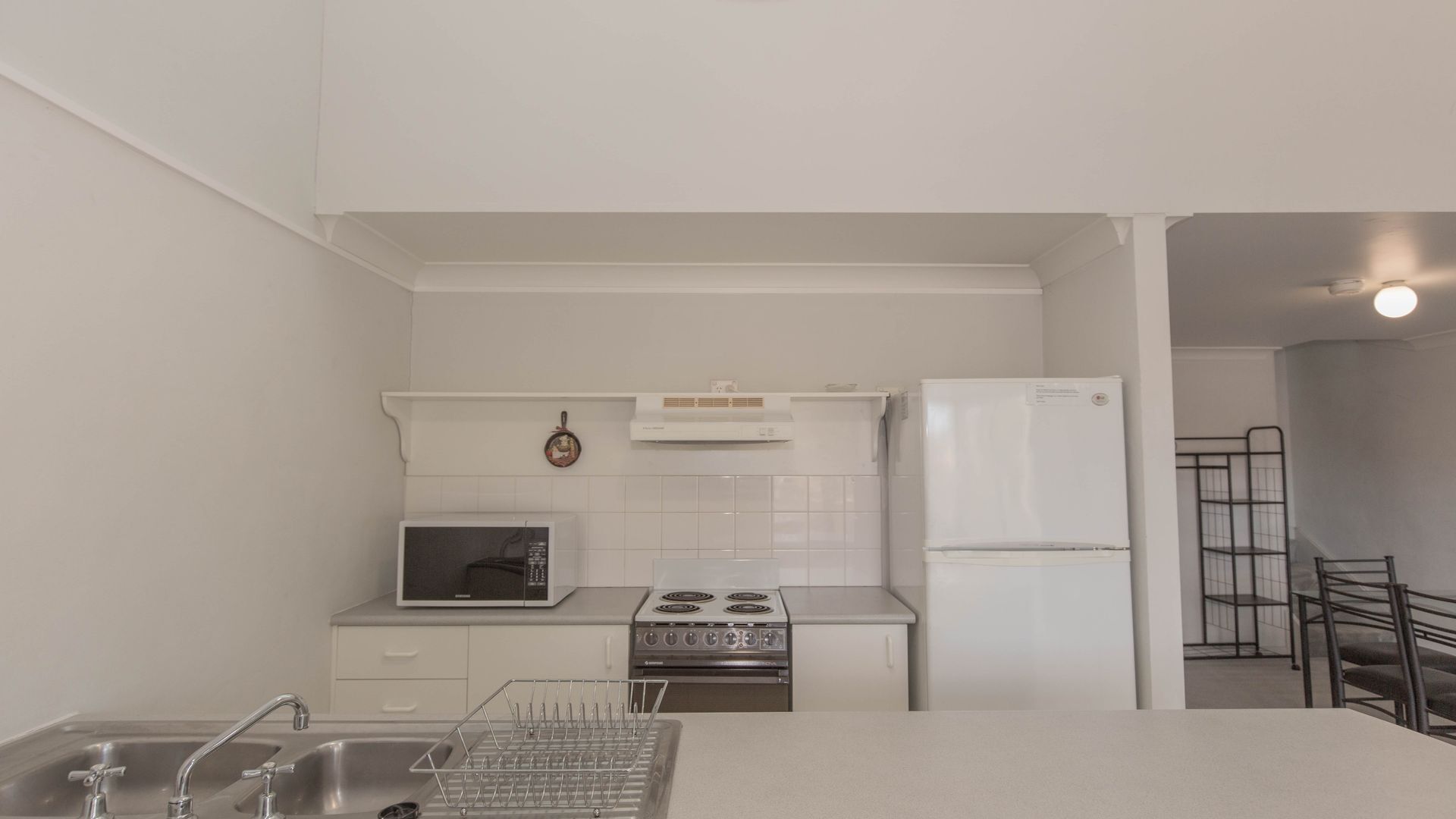 Razorback 11/1 Gippsland St — image 5