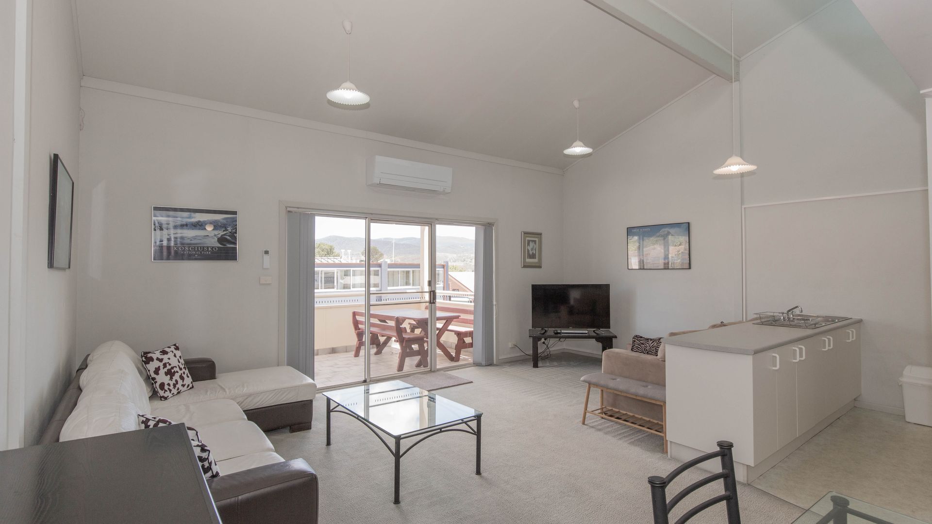 Razorback 11/1 Gippsland St — image 6