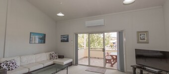 Razorback 11/1 Gippsland St