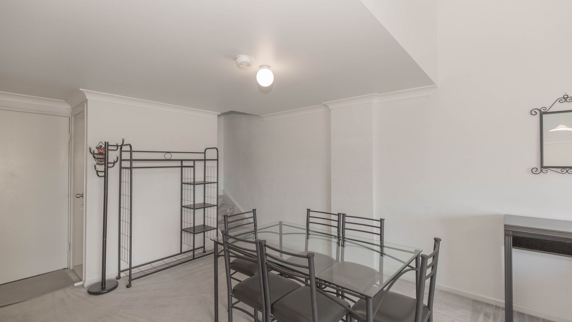 Razorback 11/1 Gippsland St — image 2