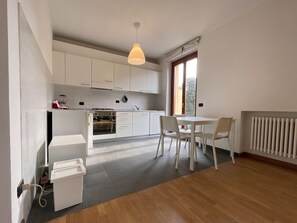 Apartment, 1 Queen-Bett und Schlafsofa | Eigene Küche | Kühlschrank, Mikrowelle, Ofen, Herdplatte