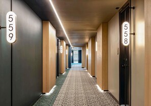 Hypo-allergenic bedding, in-room safe, desk, blackout curtains