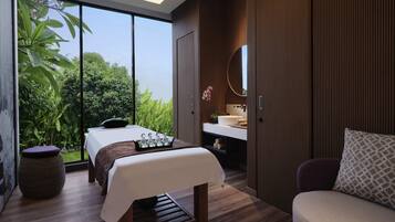Massages on the beach, 1 treatment room