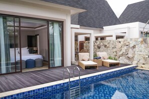 Villa, 1 Schlafzimmer, eigener Pool, zum Garten hin