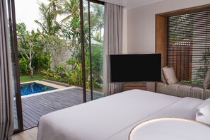 Villa, 1 Schlafzimmer, eigener Pool, zum Garten hin